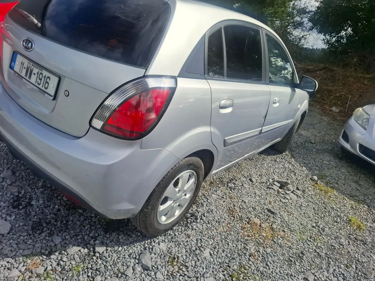 Kia Rio 2011 - Image 3