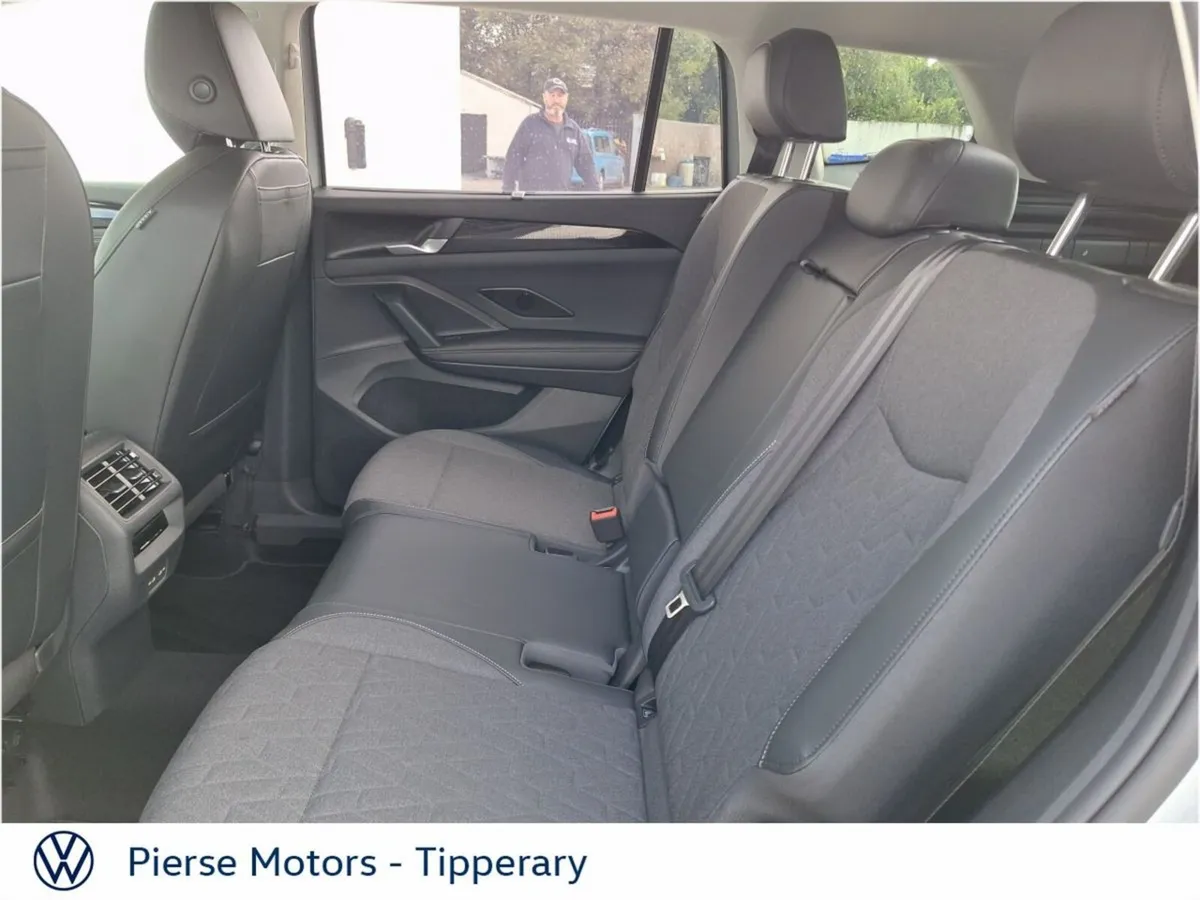Volkswagen Tayron 2.0 TDI 150HP Edition 75 DSG - Image 6