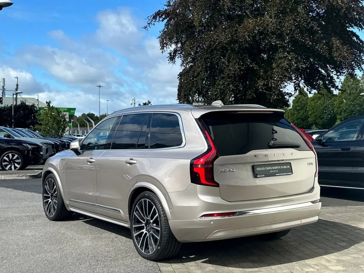 Volvo XC90 T8 ULTRA 4WD Bright, HUD , Upgraded all - Image 6