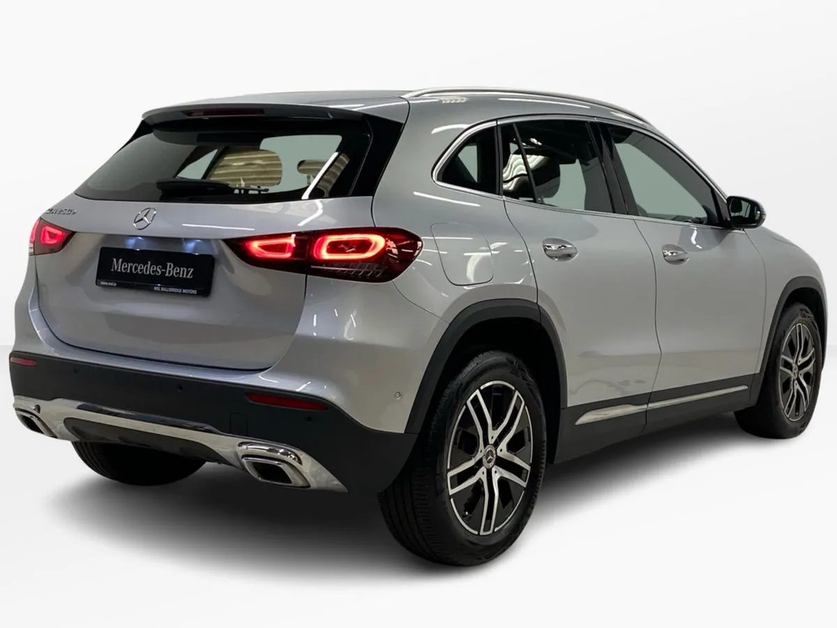 Mercedes-Benz GLA GLA 250 e PHEV Progressive  *15k - Image 3