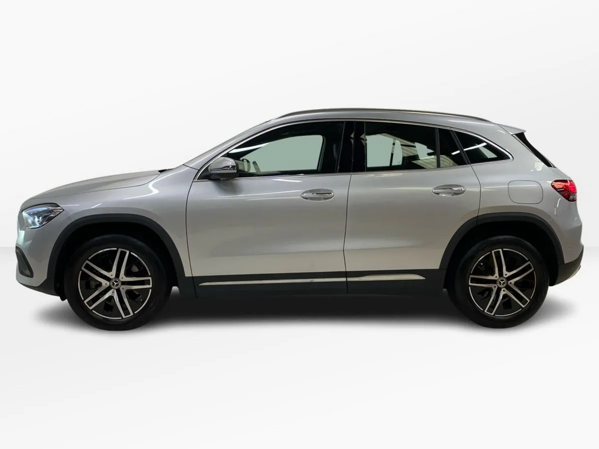Mercedes-Benz GLA GLA 250 e PHEV Progressive  *15k - Image 5