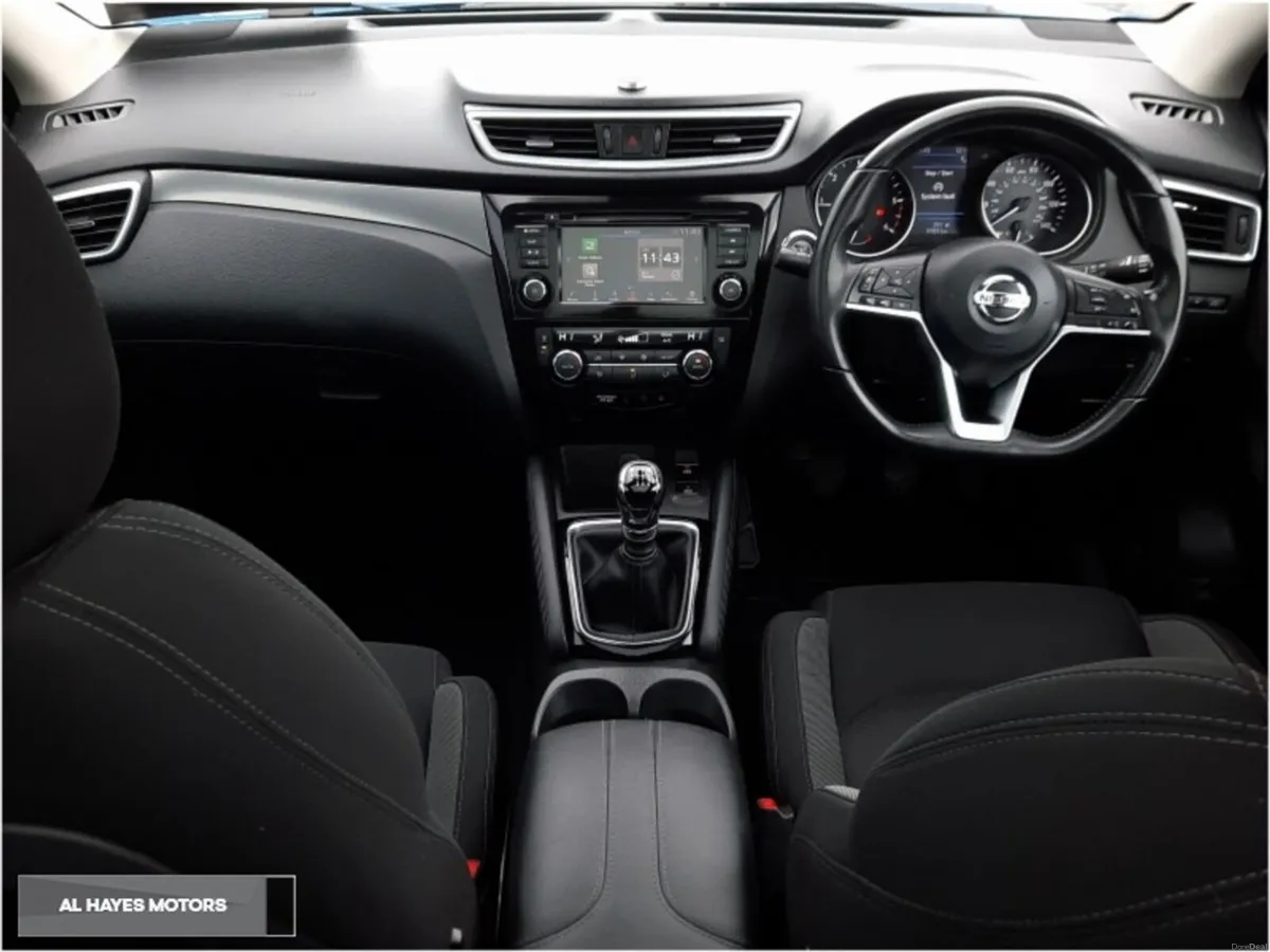Nissan Qashqai **TINY MILEAGE**SUNROOF**1.5 DSL SV - Image 2