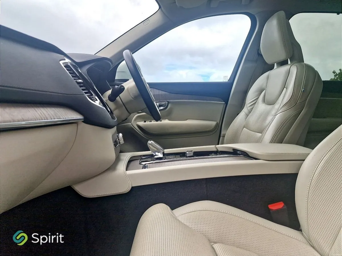 Volvo XC90 T8 Inscription Plug In Hybrid - Image 3