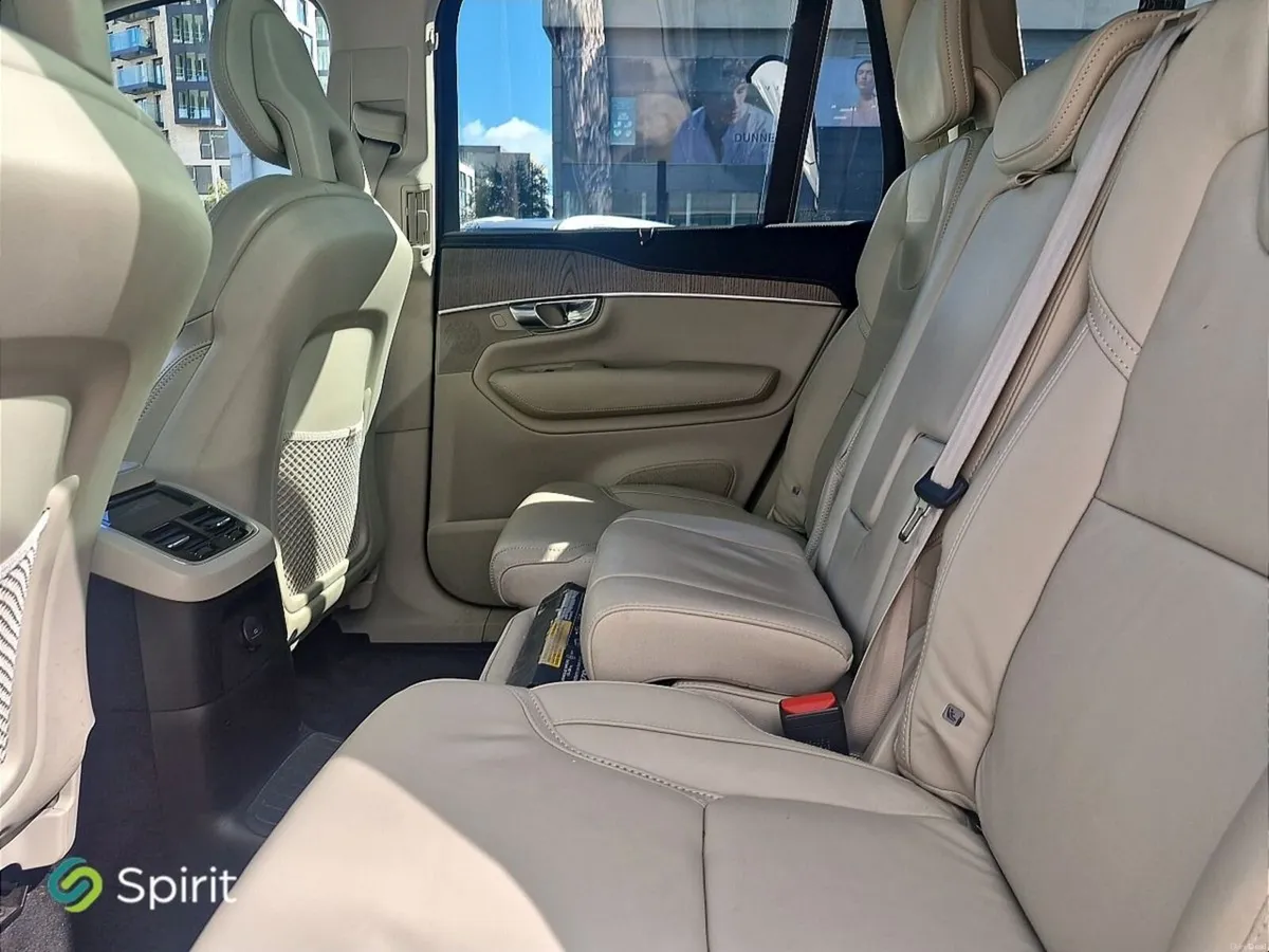 Volvo XC90 T8 Inscription Plug In Hybrid - Image 5