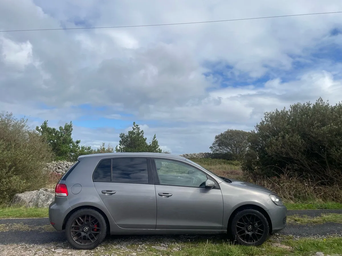 Volkswagen Golf GTI - Image 2
