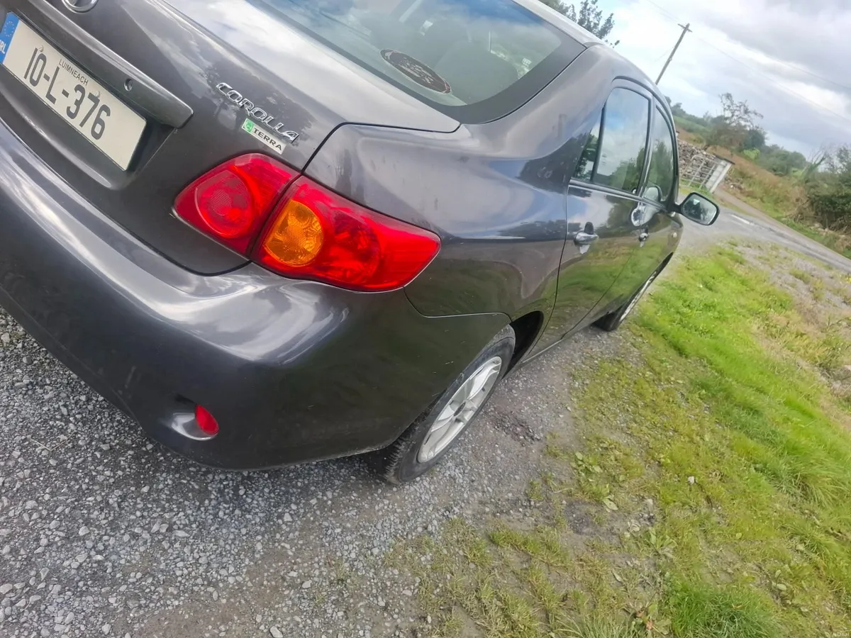Toyota Corolla 2010 - Image 4