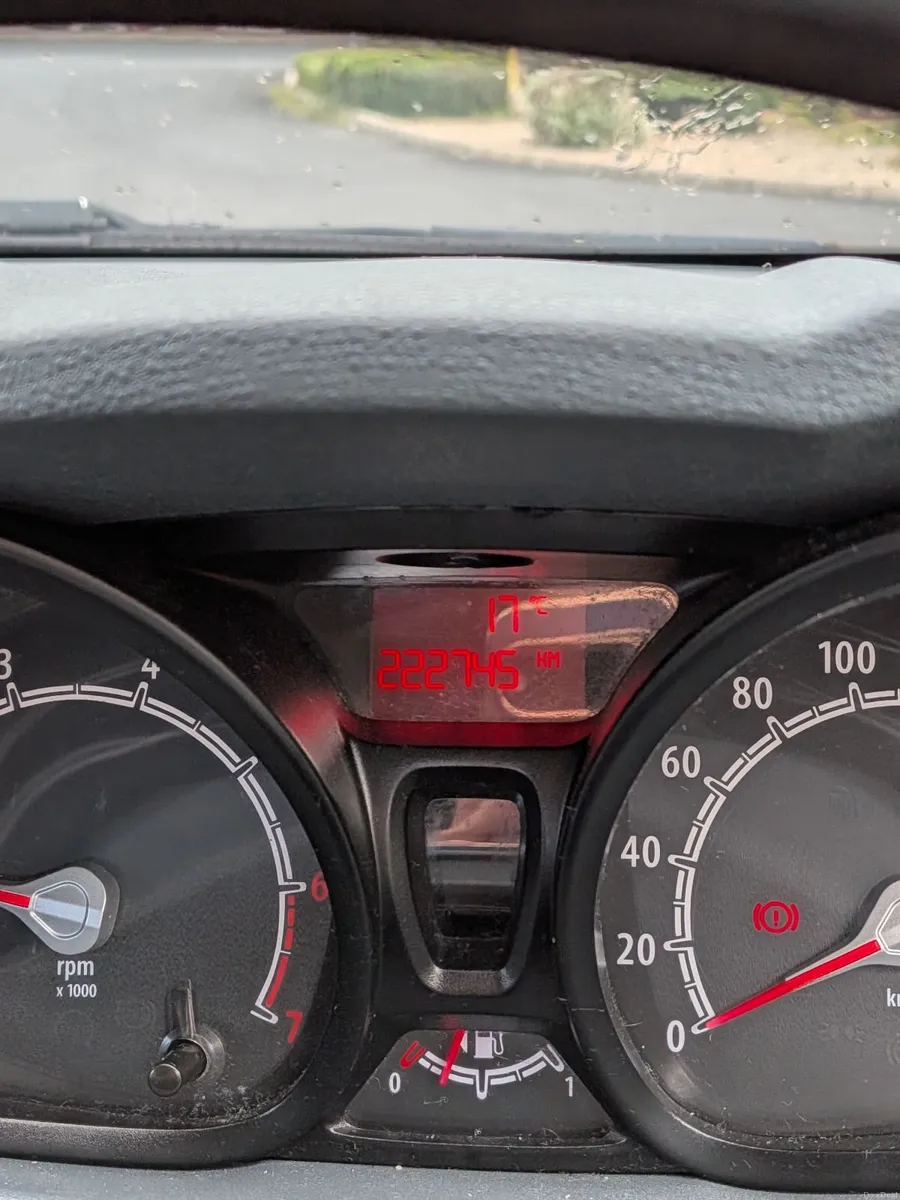 Ford Fiesta 2011 - Image 4