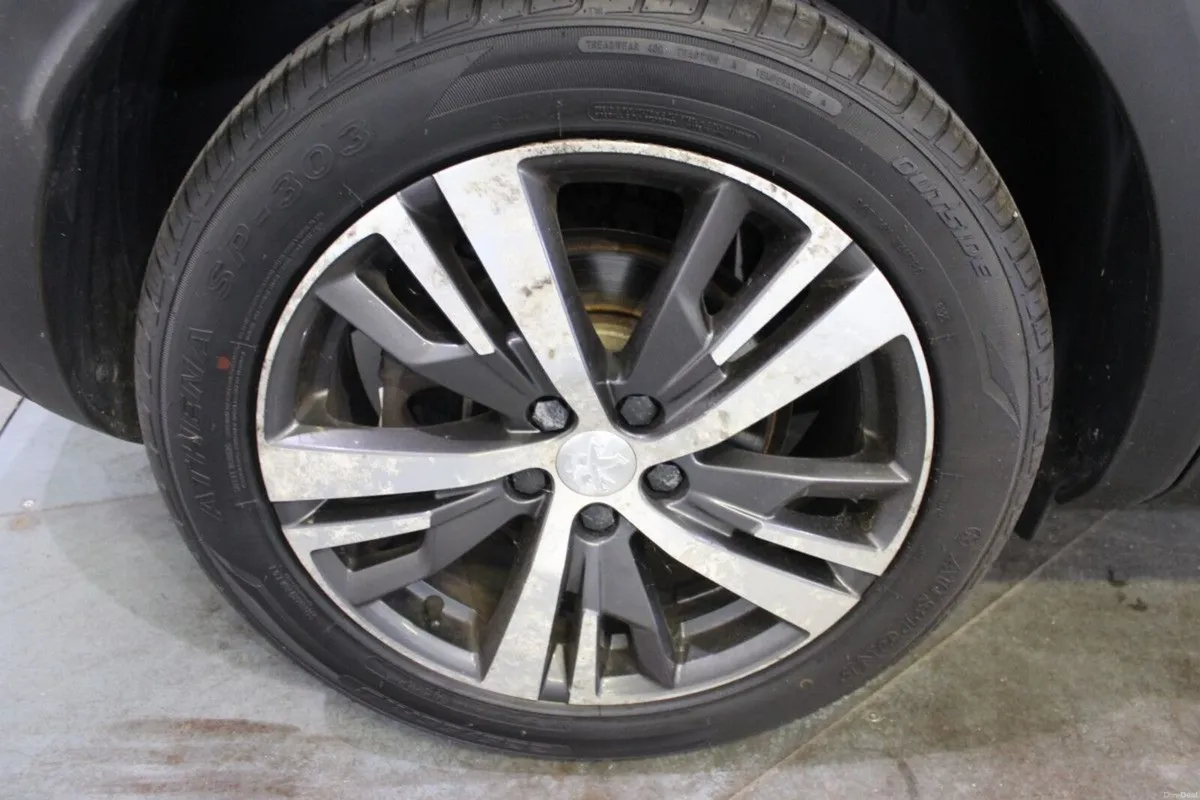 Peugeot 3008 1.5 BlueHDi 130bhp Allure - TENDER 27 - Image 3