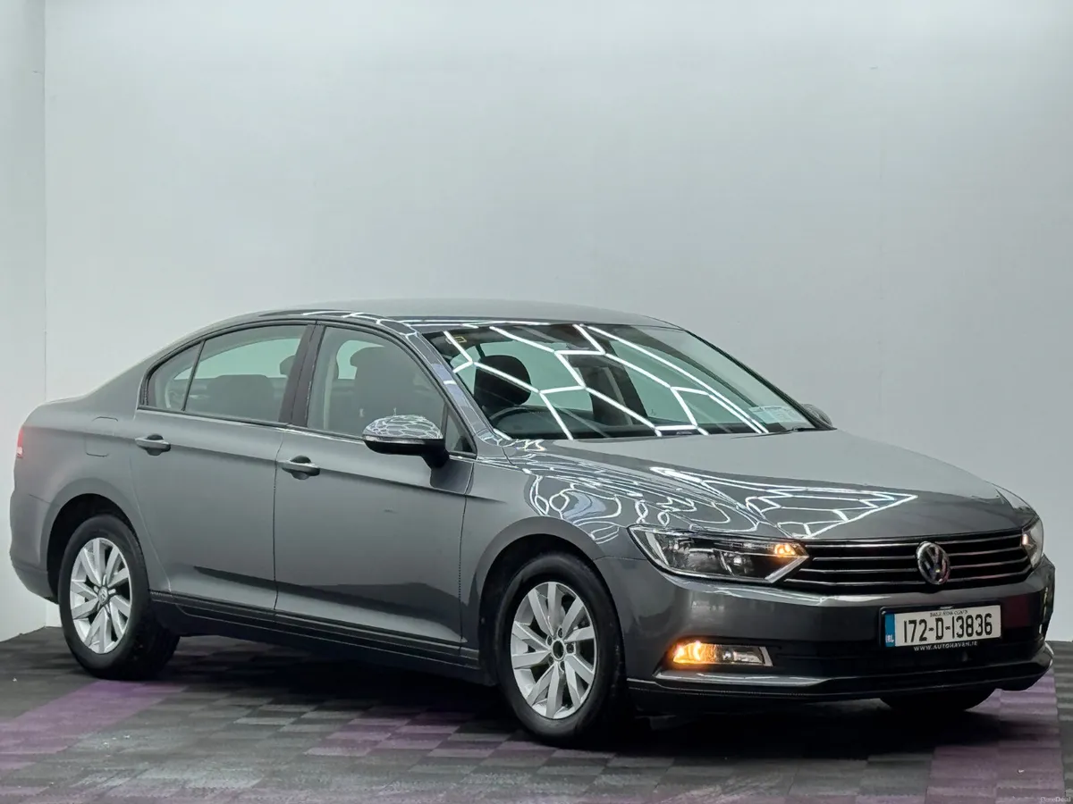 2017 Volkswagen Passat 1.6TDI, Automatic - Image 1