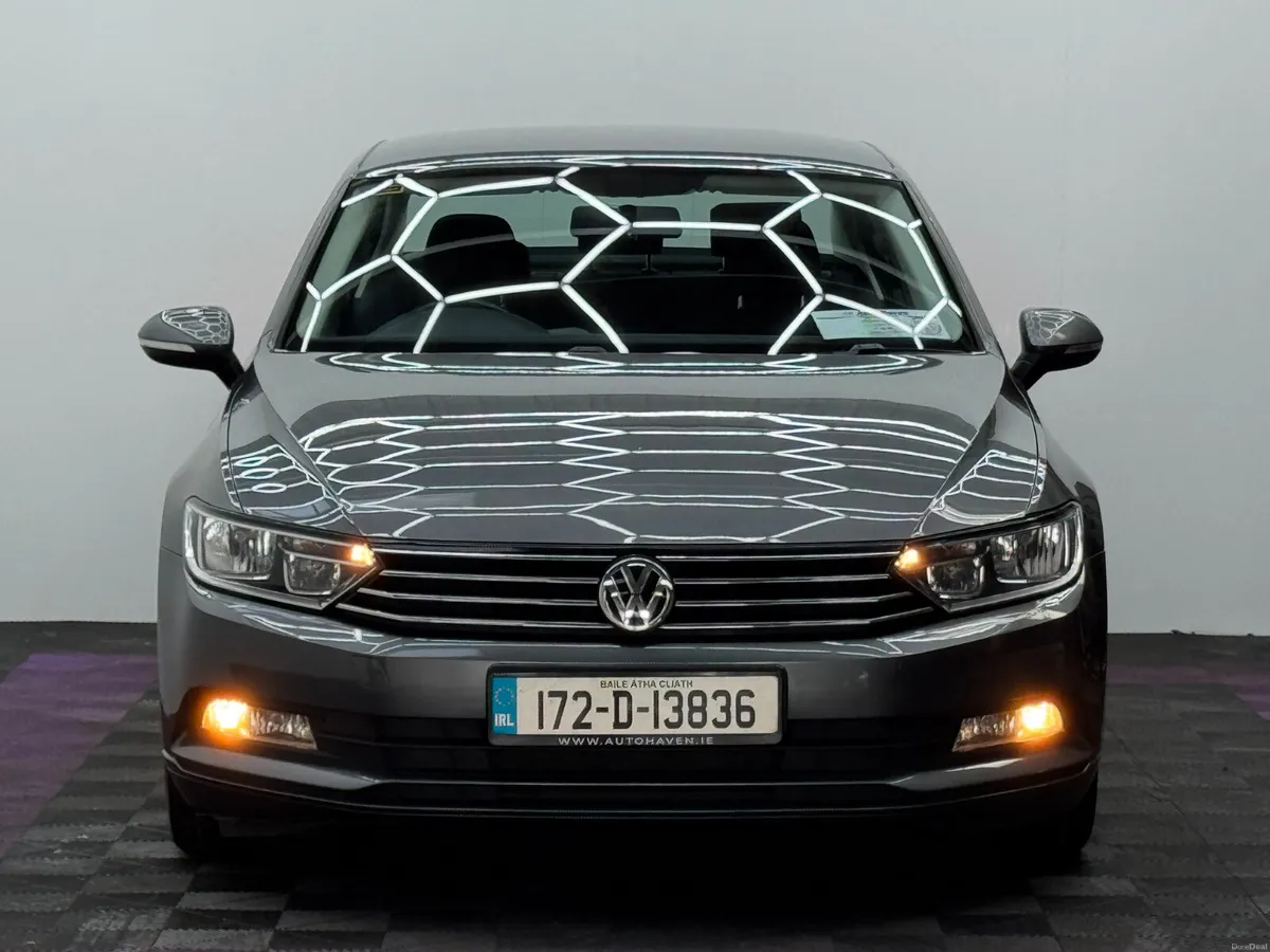 2017 Volkswagen Passat 1.6TDI, Automatic - Image 2
