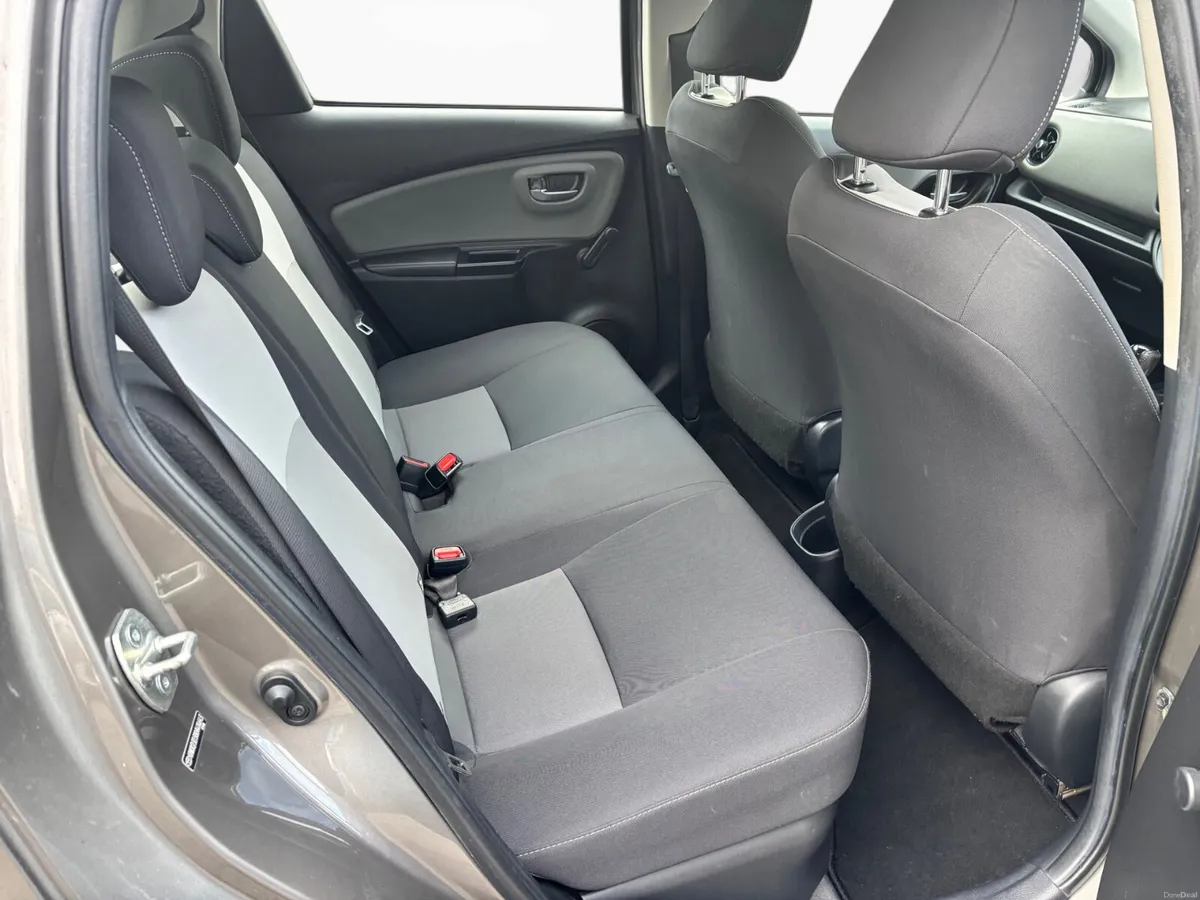 2018 TOYOTA YARIS 1.5 HYBRID AUTO - Image 6