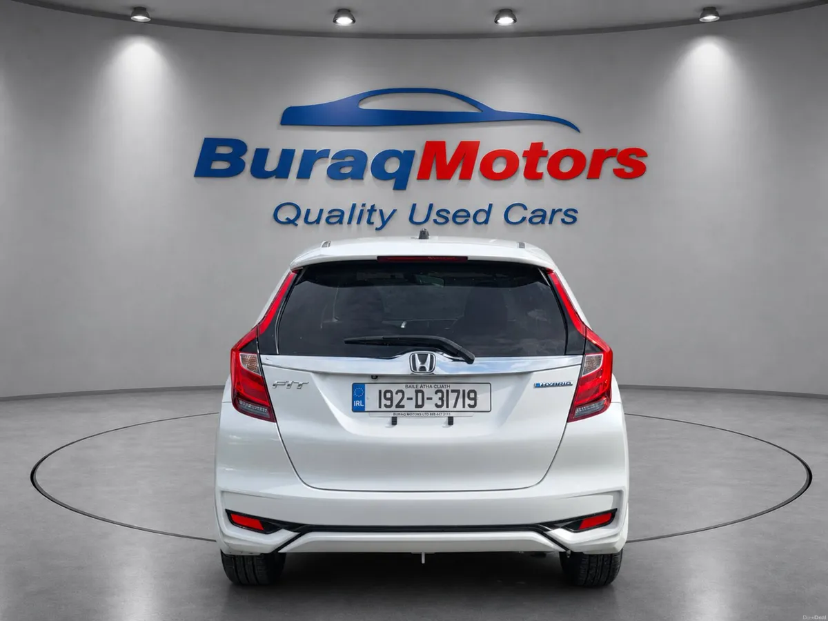 Honda Fit 1.5L Hybrid L-Package Self-Charging - Image 6