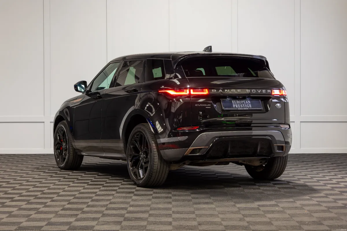 222 Range Rover Evoque P300e R-Dynamic - Image 4