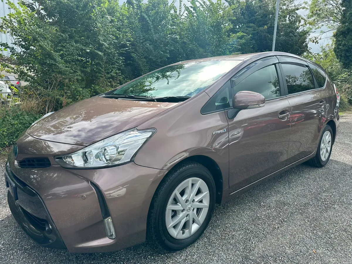 Toyota Prius 7 seats, 23.500km!!! - Image 2