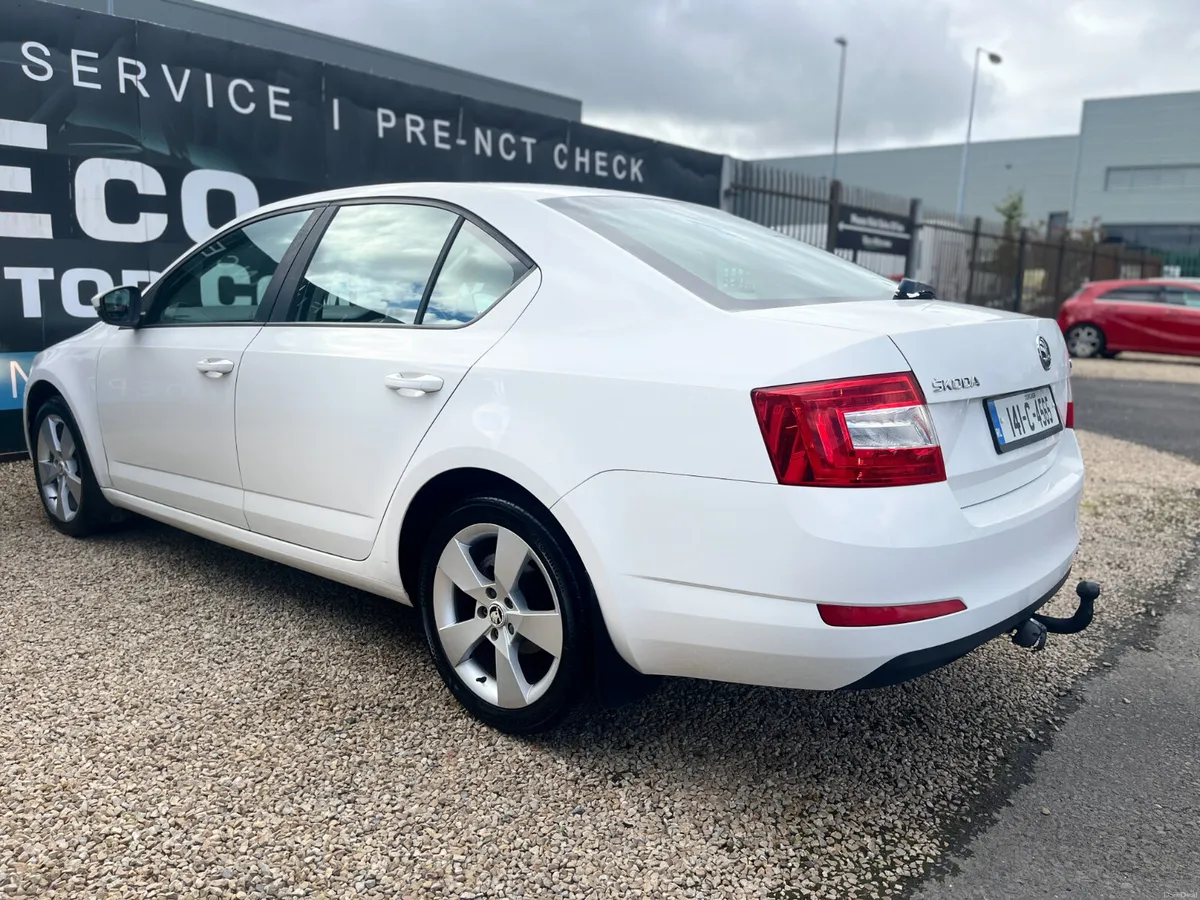 SKODA OCTAVIA 2014 - 1.4 TSI - AUTOMATIC, LOW KMS, - Image 4