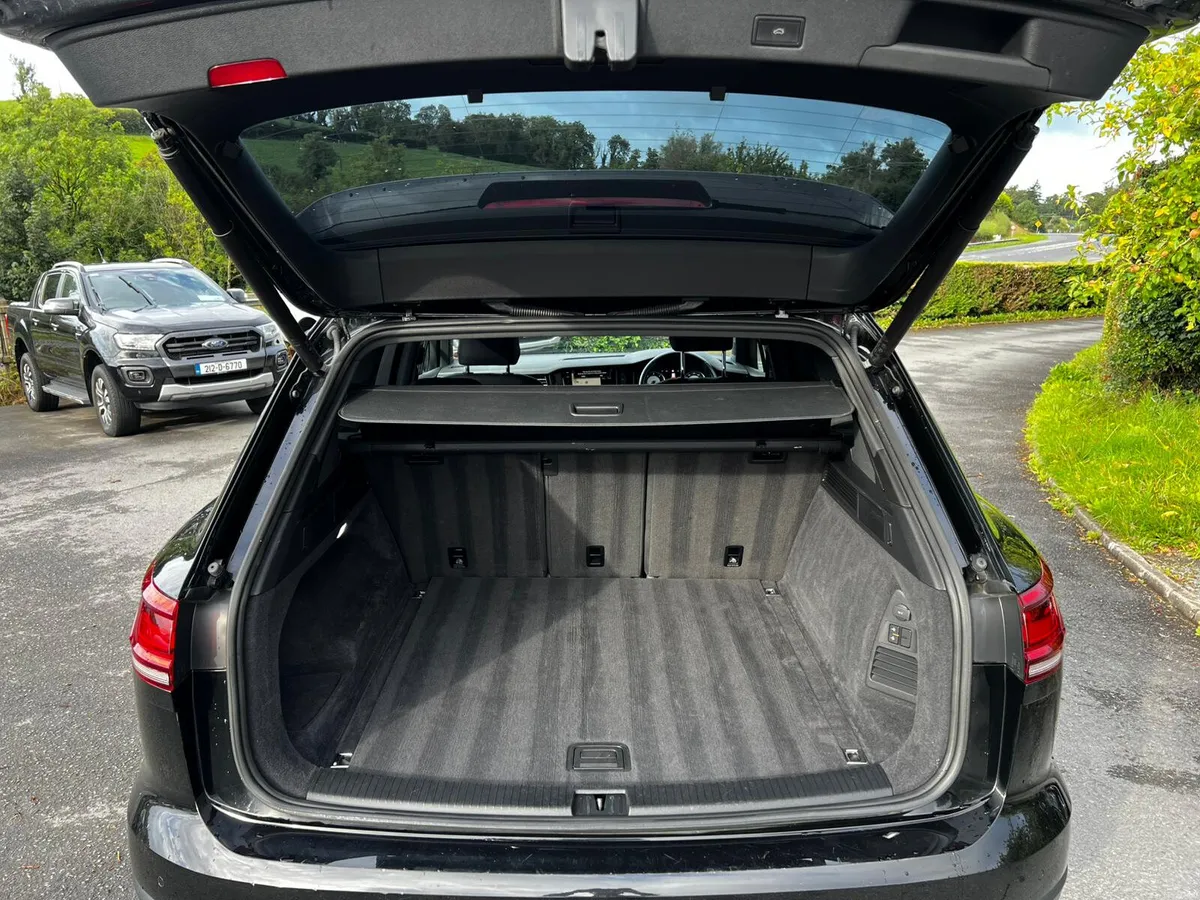 Audi A6 2023 - Image 2