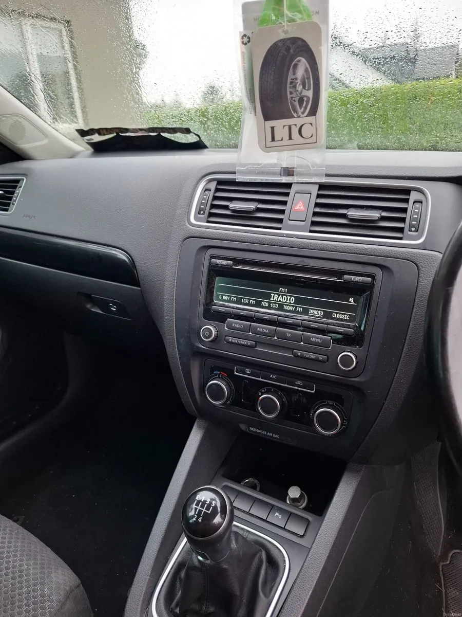 Volkswagen Jetta 2014 - Image 1