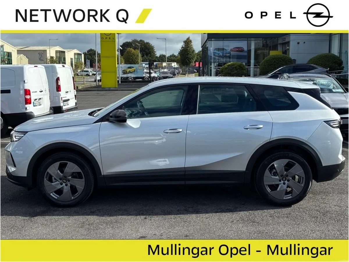 Opel Grandland 1.2 M/Hybrid Elegance-DEMO LOW KMS - Image 3