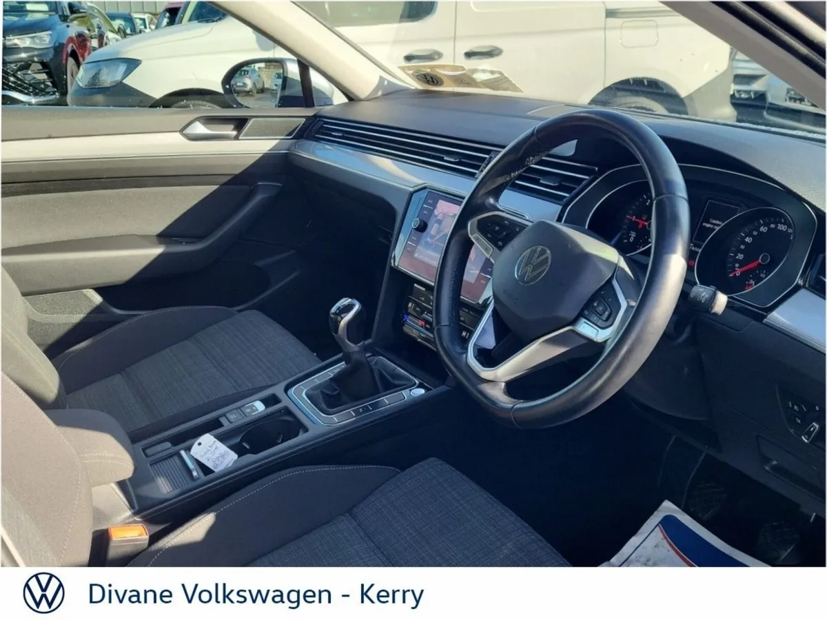 Volkswagen Passat BUSINESS 2.0 TDI 150 BHP - Image 2