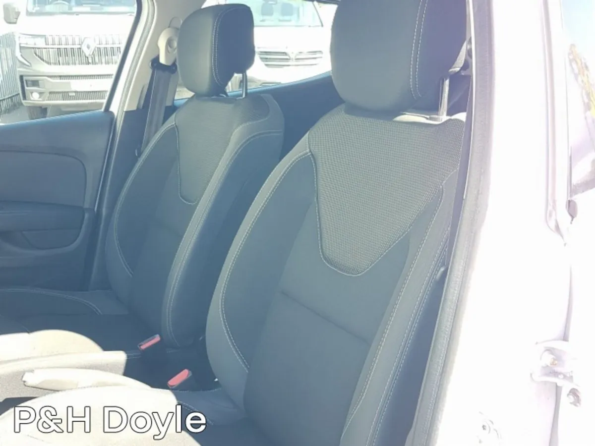 Renault Clio DYNAMIQUE NAV - Image 4