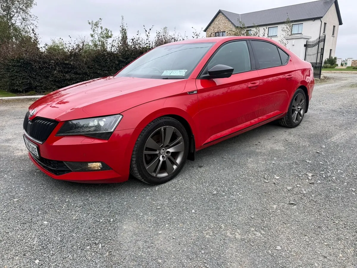Skoda superb sportline 2017 - Image 4