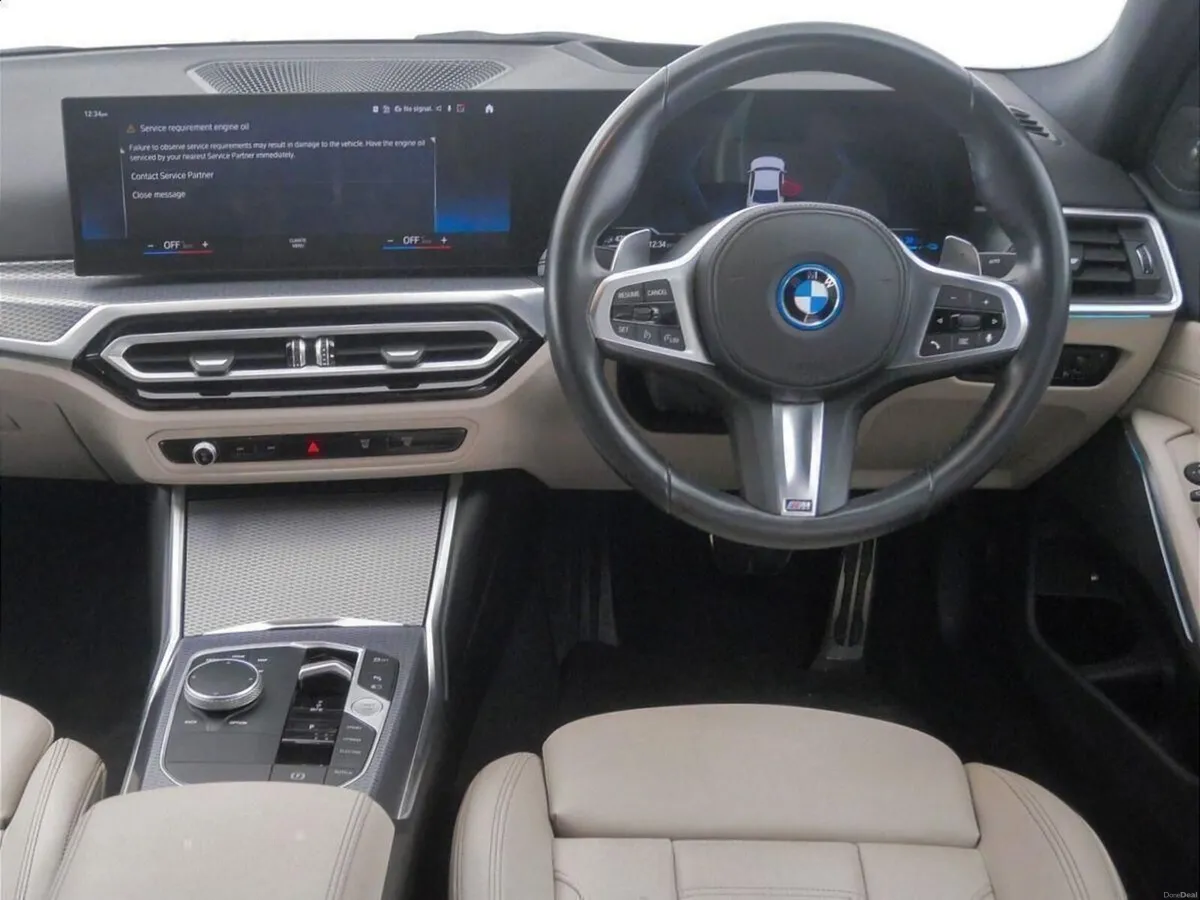 BMW 3-Series 330e M Sport Saloon - Image 5