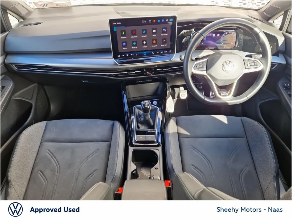 Volkswagen Golf 50 Years 2.0TDI - Image 2