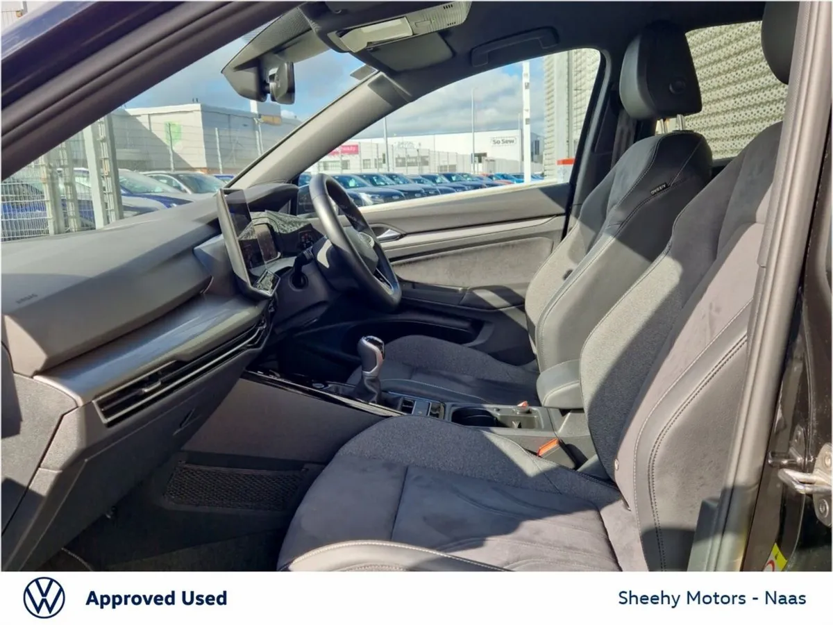 Volkswagen Golf 50 Years 2.0TDI - Image 4
