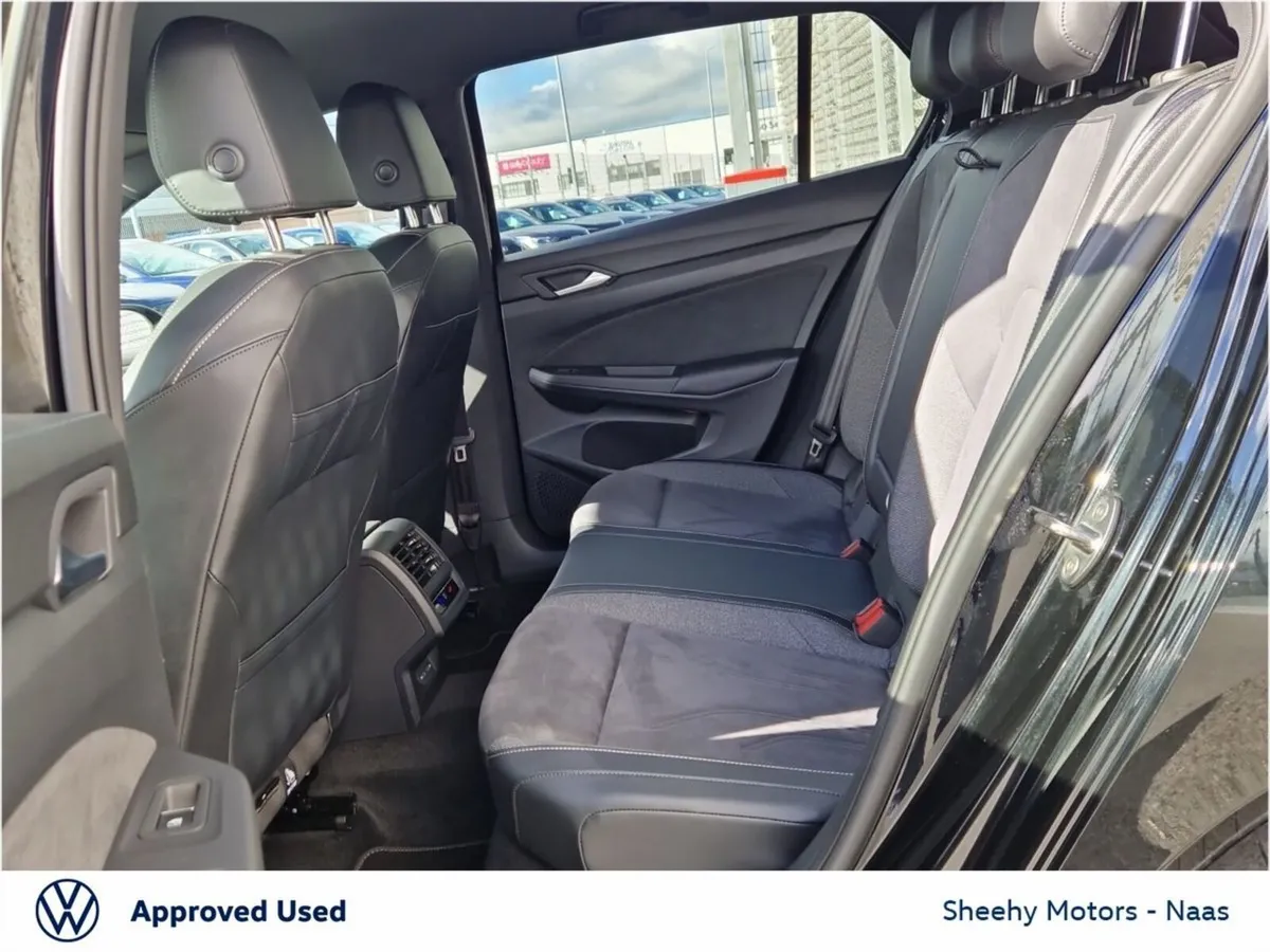 Volkswagen Golf 50 Years 2.0TDI - Image 6