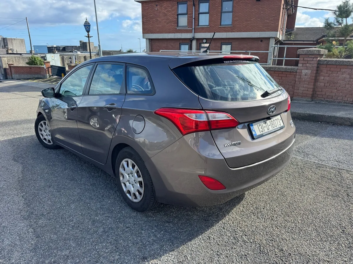 Hyundai i30 AUTOMATIC NEW NCT - Image 3