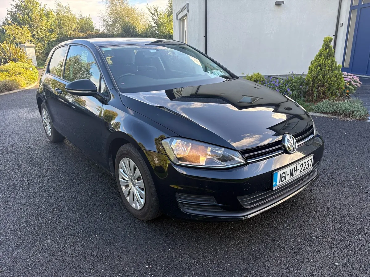 2016 Volkswagen Golf - Image 1
