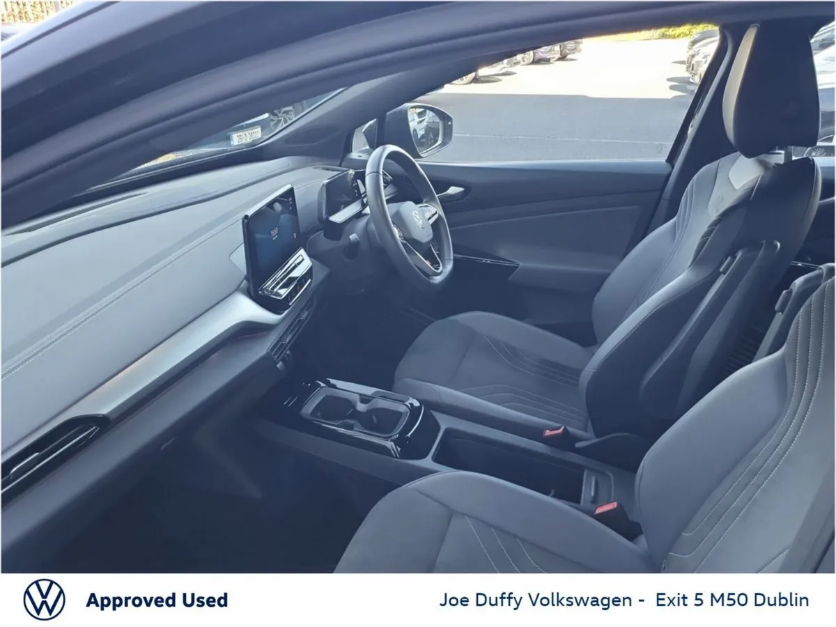 Volkswagen ID.4 LIFE 52kWh 148HP AUTO - Image 3