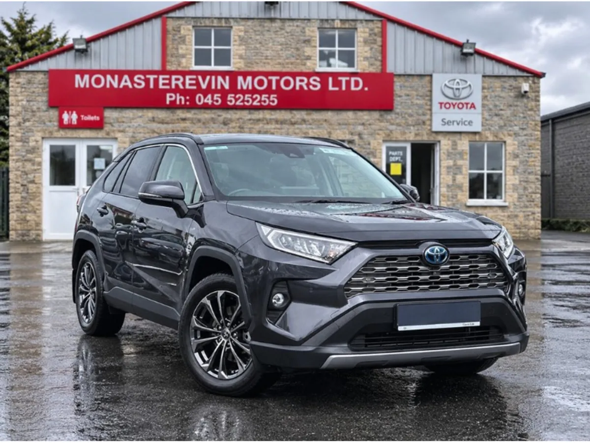 Toyota RAV4 HYBRID SOL 4DR AUTO - Image 1