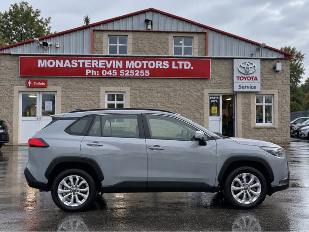 Toyota Corolla Cross 1.8 LUNA - Image 3