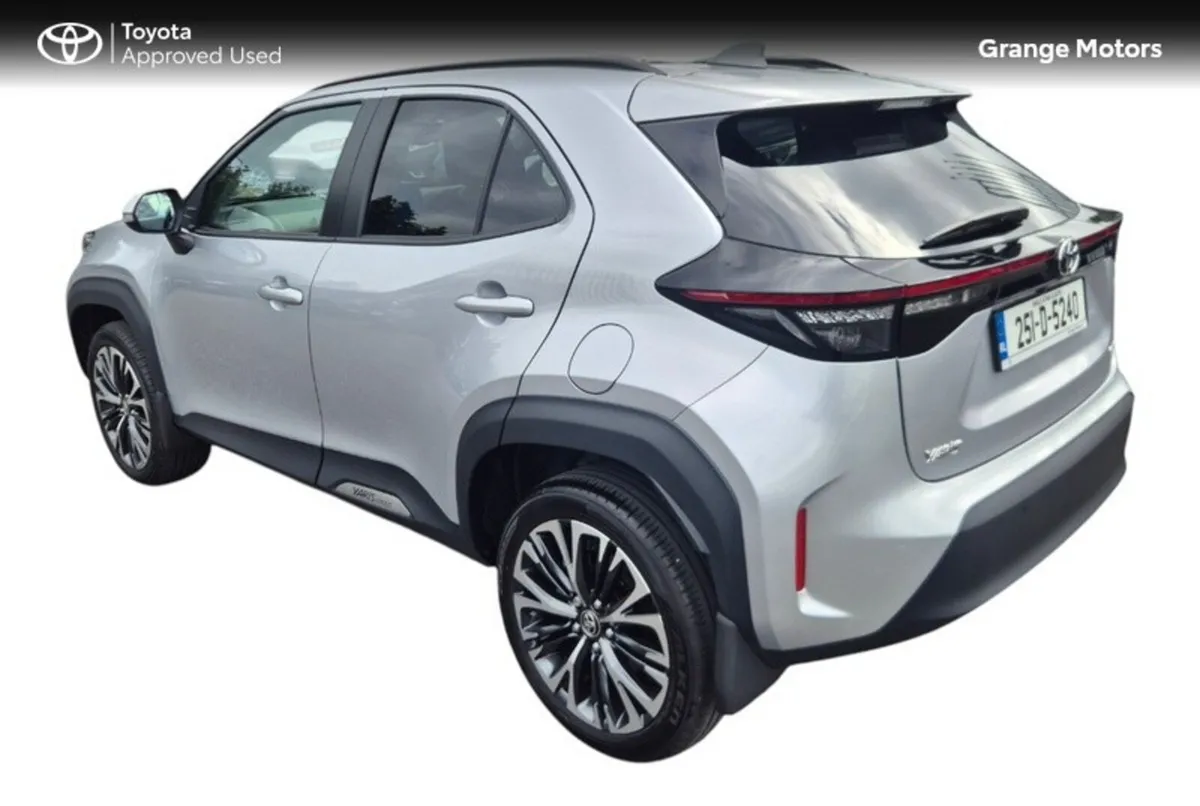 Toyota Yaris Cross 1.5 HYBRID SOL 5DR - Image 2