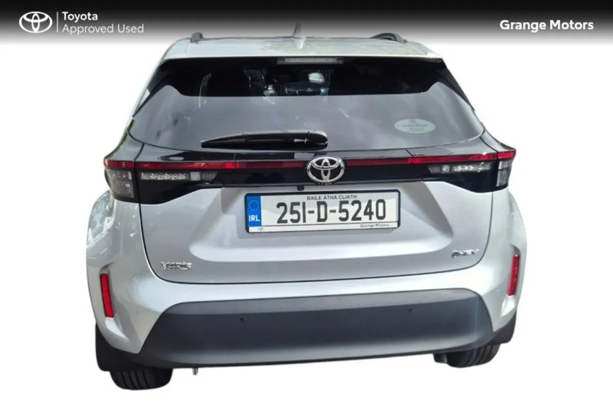 Toyota Yaris Cross 1.5 HYBRID SOL 5DR - Image 4