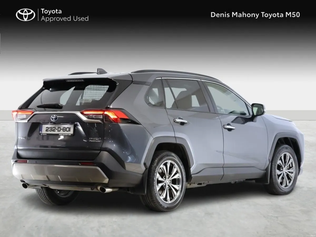 Toyota RAV4 Platinum Hybrid - Image 2