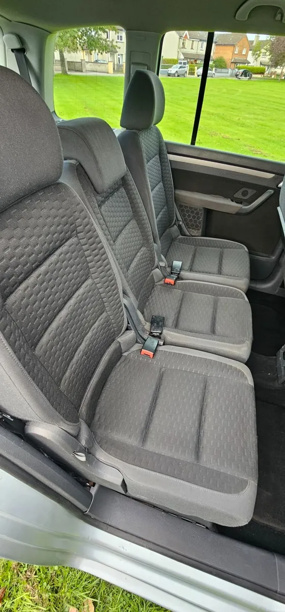 Volkswagen Touran 2007 - Image 1