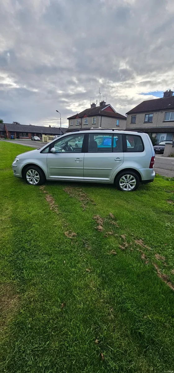 Volkswagen Touran 2007 - Image 6