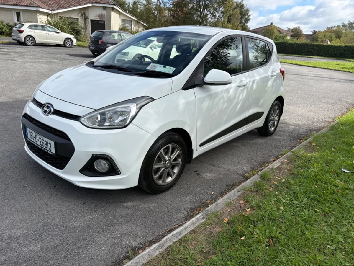 Hyundai i10 DELUXE AUTO 4DR - Image 2