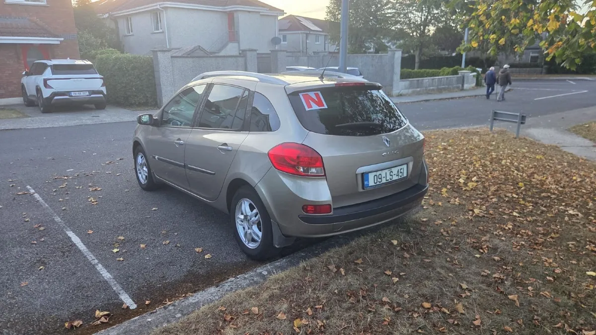 Renault Clio 2009 - Image 3