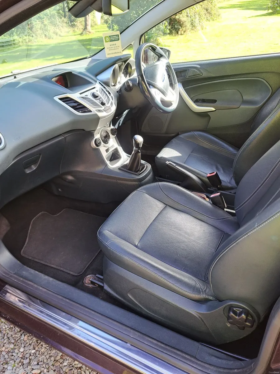 Ford Fiesta 2010 - Image 6