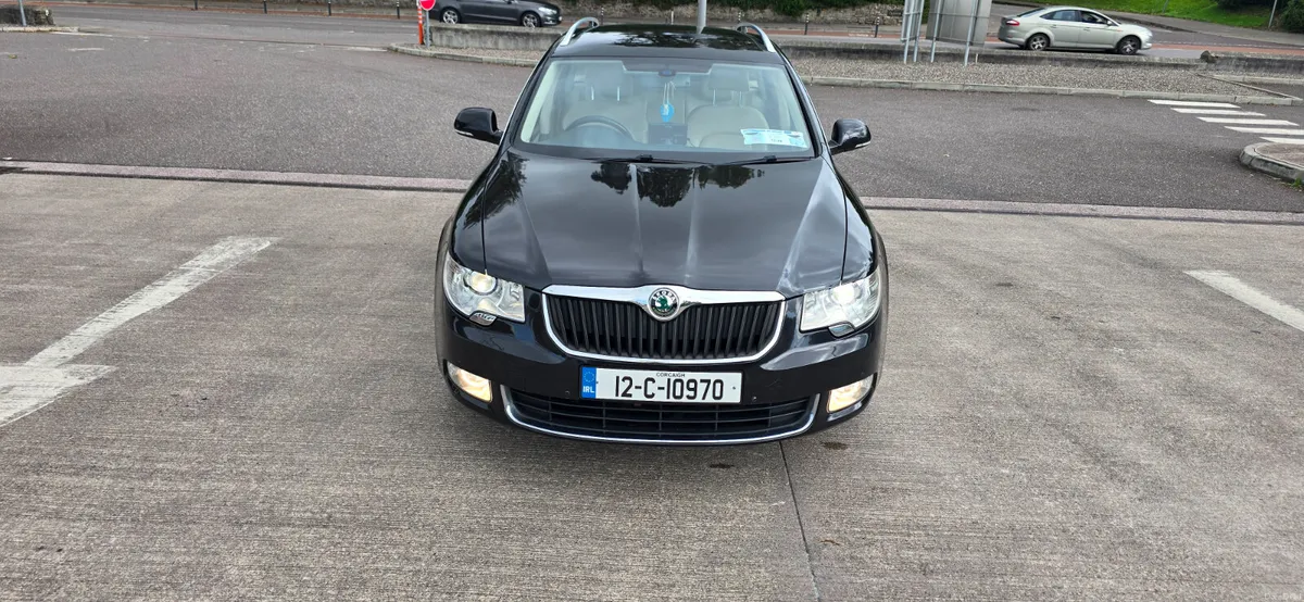 Skoda Superb High Spec Nct 02.2027 Tax 11.2026 - Image 3