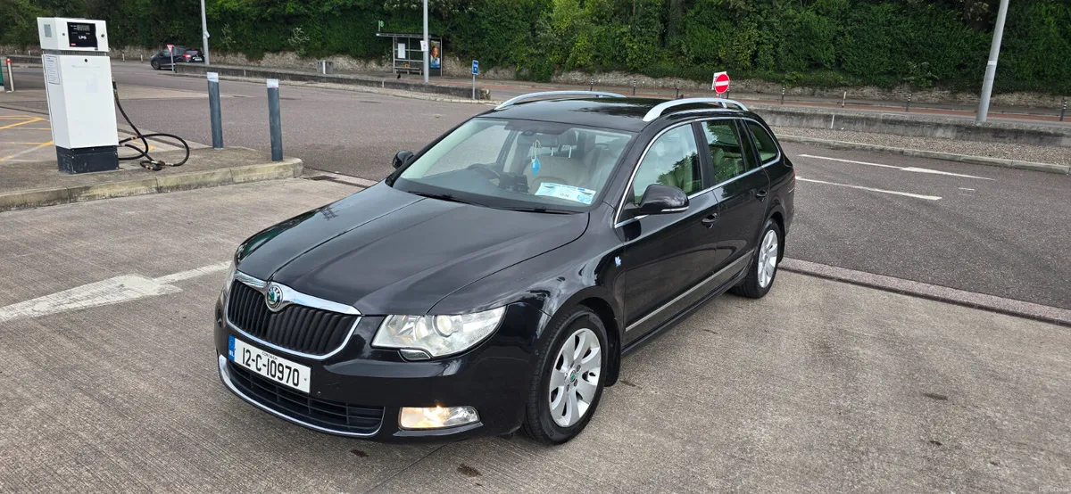 Skoda Superb High Spec Nct 02.2027 Tax 11.2026 - Image 5
