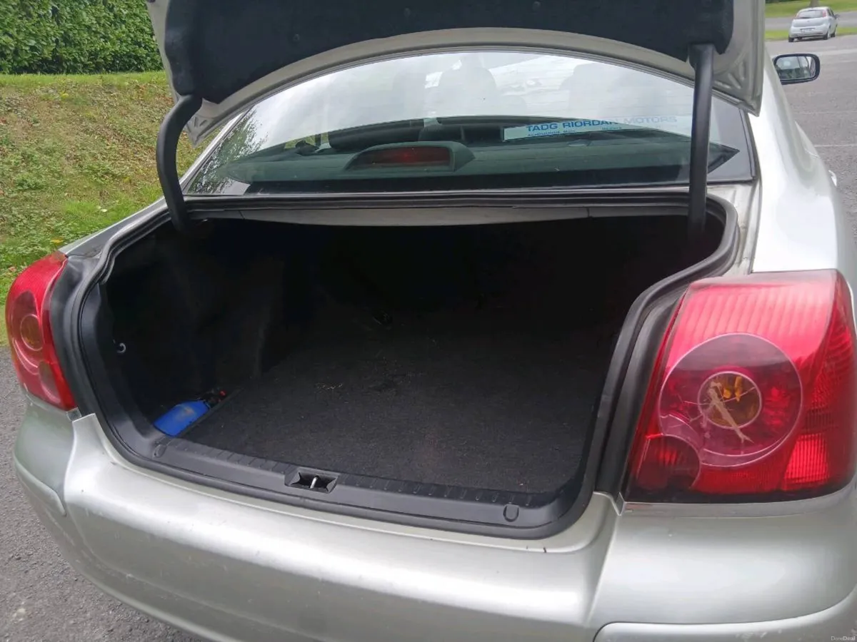 Toyota Avensis 2006 - Image 3