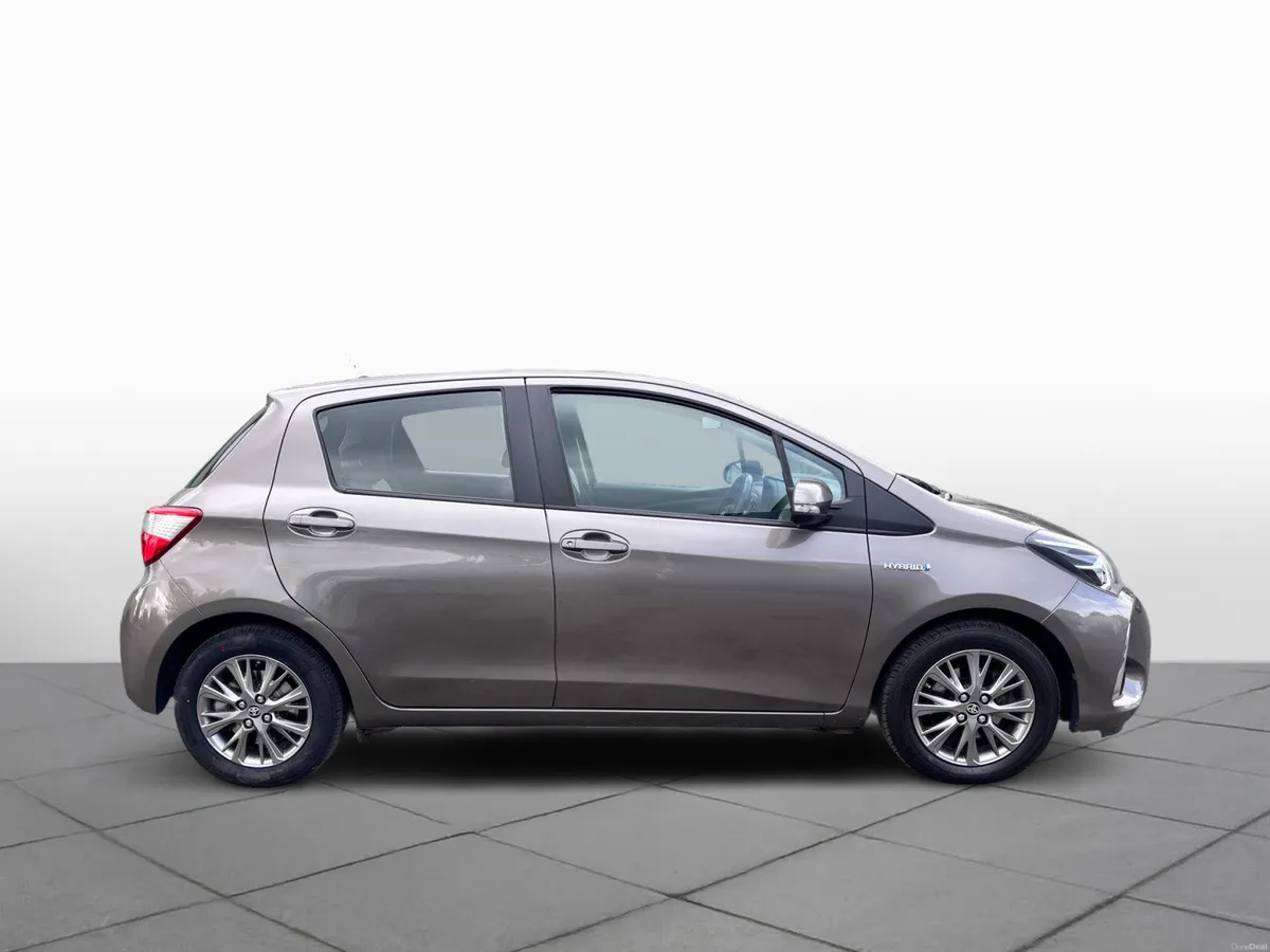 2018 TOYOTA YARIS 1.5 HYBRID AUTO - Image 5