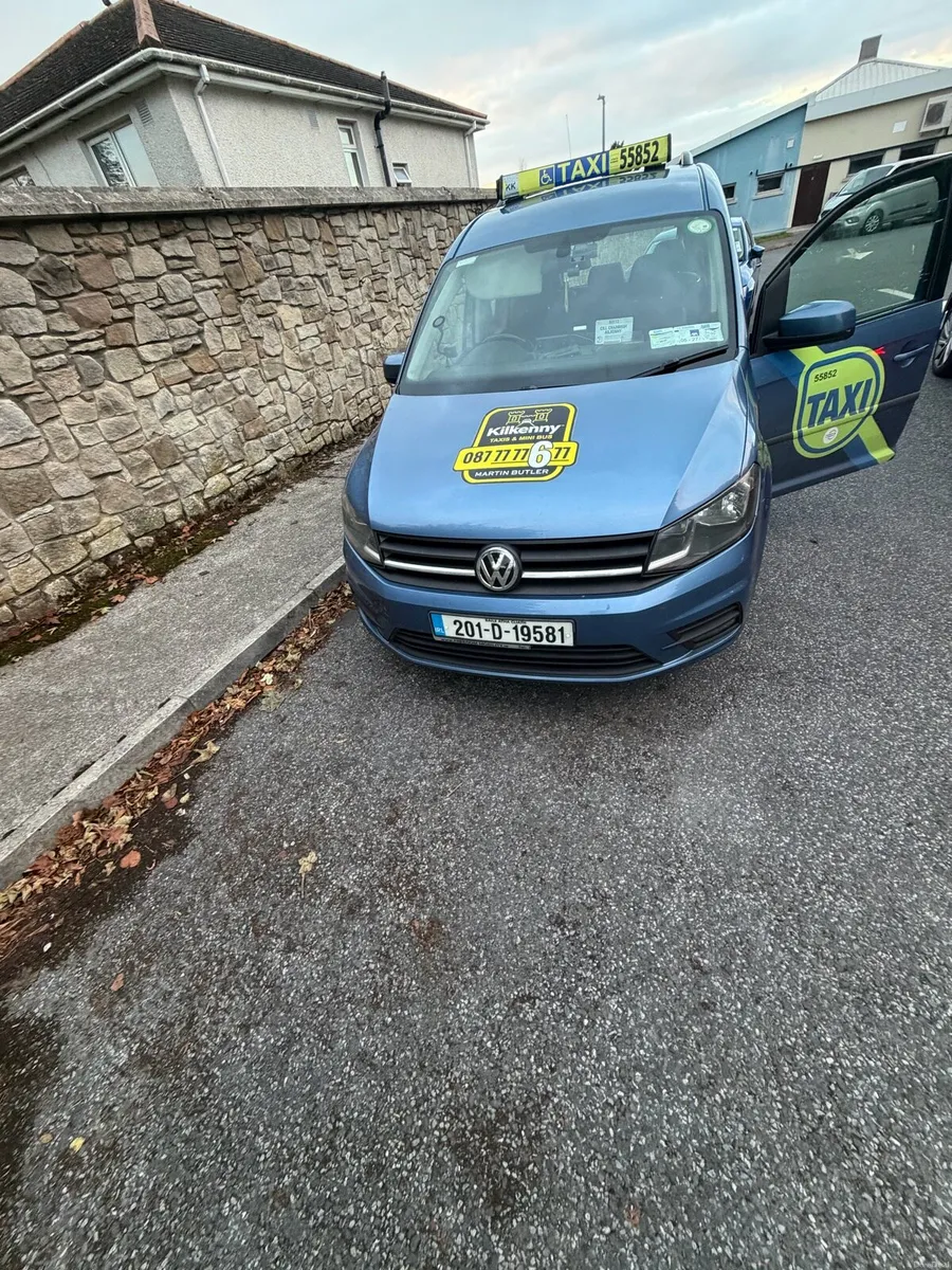 Vw Caddy maxi life taxi wheelchair - Image 3