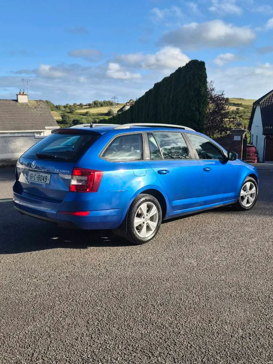 2016 skoda octavia1.6 diesel - Image 3