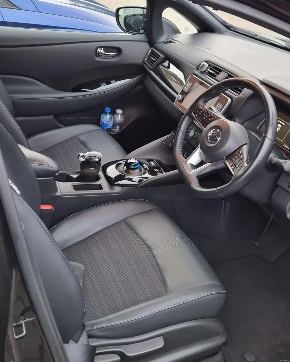 Nissan Leaf SV Premium Low Mileage Only 36000 - Image 2