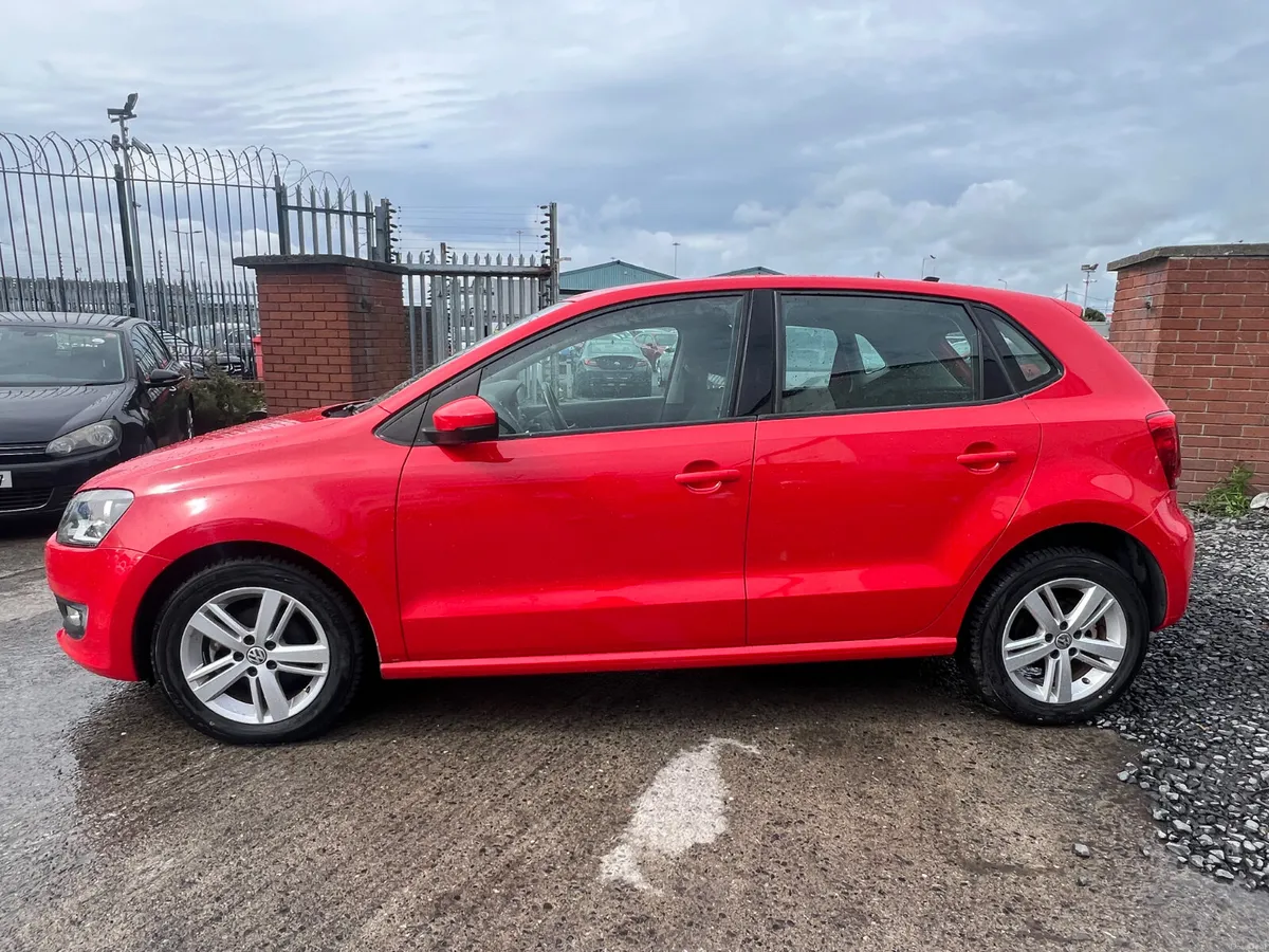 Volkswagen Polo 2013 Automatic/ only 11359 km. - Image 4